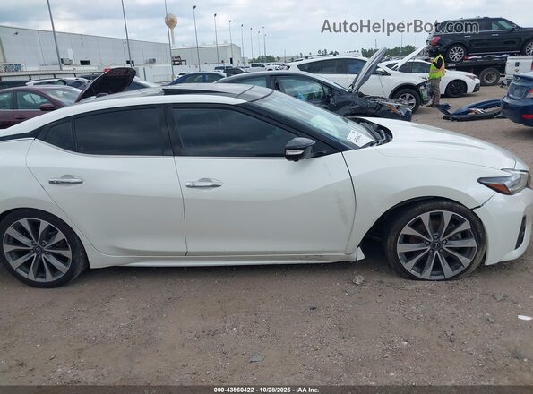 1N4AA6FV3PC503012 2023 NISSAN MAXIMA PLATINUM White Вид задньої частини салону