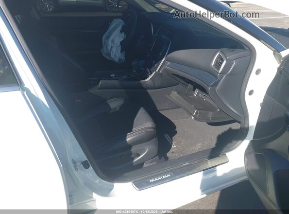 1N4AA6FV5PC507918 2023 NISSAN MAXIMA PLATINUM Белый Вид салона спереди