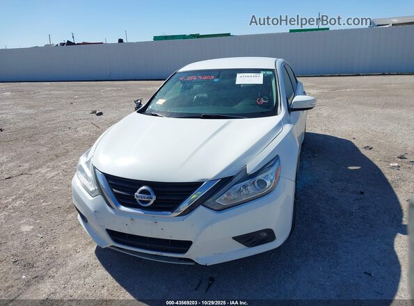 1N4AL3AP0JC205574 2018 NISSAN ALTIMA White Widok zestawu wskaźników