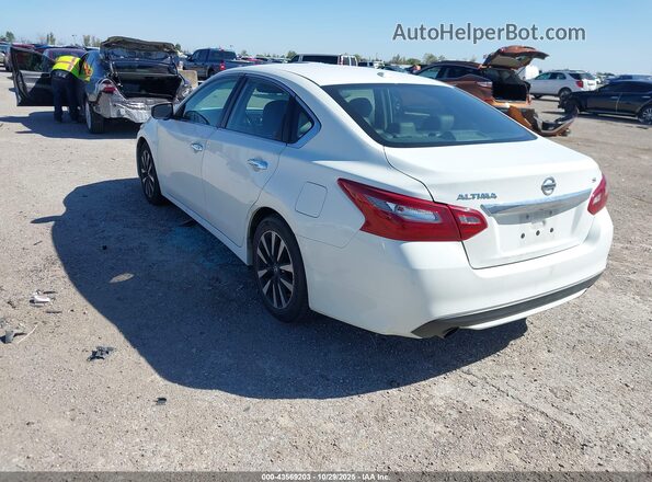 1N4AL3AP0JC205574 2018 NISSAN ALTIMA White Tył lewy