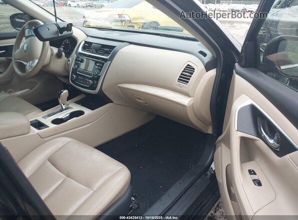 1N4AL3AP3JC187068 2018 NISSAN ALTIMA Black Вид салону спереду