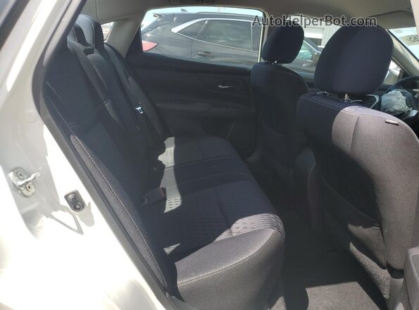 1N4AL3AP9GC227212 2016 NISSAN ALTIMA White Widok tylnych siedzeń
