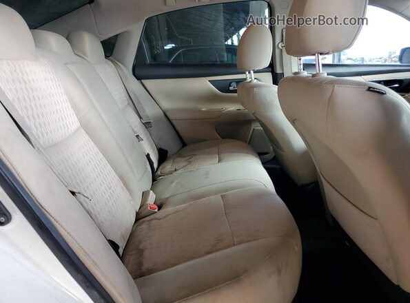 1N4AL3APXGN309924 2016 NISSAN ALTIMA White Widok tylnych siedzeń