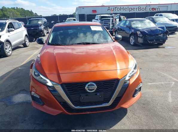 1N4AL4CV3LC138604 2020 NISSAN ALTIMA Orange Սարքավորումների վահանակի տեսք