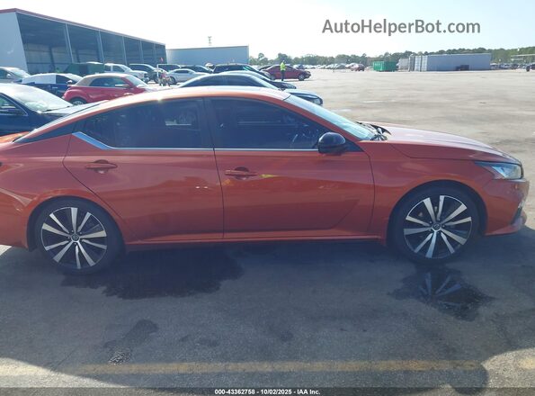 1N4AL4CV3LC138604 2020 NISSAN ALTIMA Orange Սալոնի հետևի տեսք