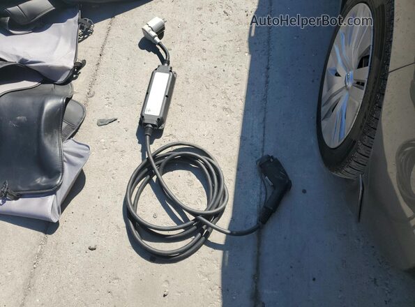 1N4AZ1BV7MC554669 2021 NISSAN LEAF Gray Engine compartment view
