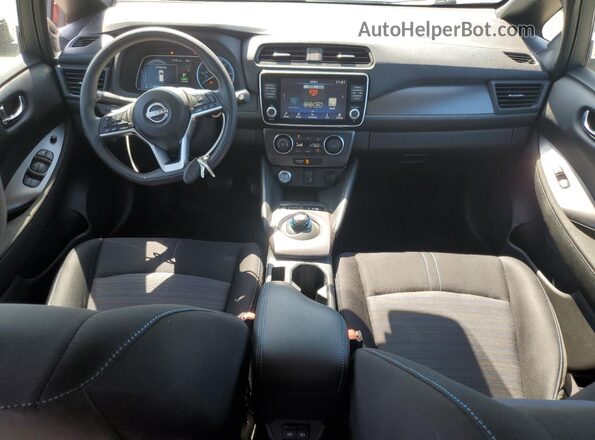 1N4AZ1BVXPC554363 2023 NISSAN LEAF Silver Dashboard view