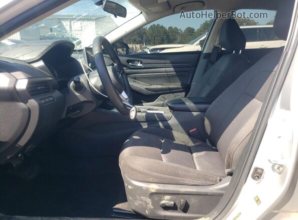1N4BL4BV2LC236884 2020 NISSAN ALTIMA Silver Front interior view