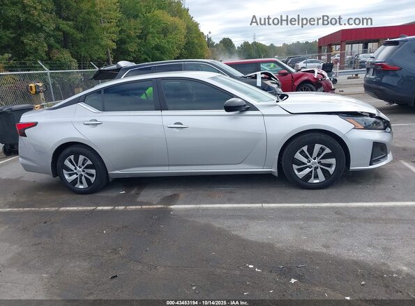1N4BL4BV2RN393392 2024 NISSAN ALTIMA Gray Սալոնի հետևի տեսք