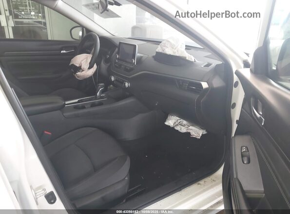 1N4BL4BV7LC222513 2020 NISSAN ALTIMA White Front interior view