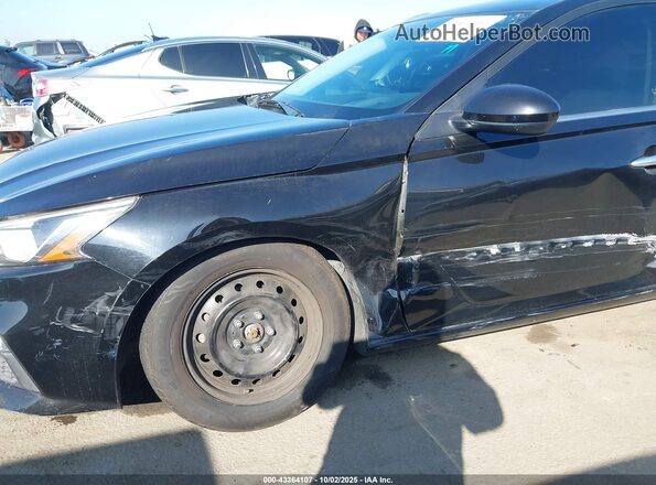 1N4BL4BVXLC132790 2020 NISSAN ALTIMA Black Front view