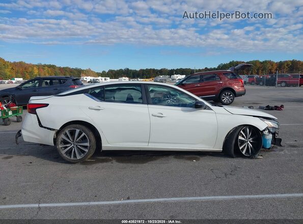 1N4BL4CV1LC239306 2020 NISSAN ALTIMA White Widok wnętrza 360 stopni