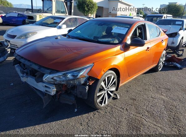 1N4BL4CV7LC174980 2020 NISSAN ALTIMA Orange Vista tres cuartos delantera izquierda