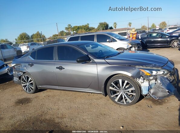 1N4BL4CV9NN322893 2022 NISSAN ALTIMA Серый Вид задней части салона