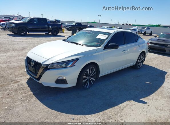 1N4BL4CW2LN322983 2020 NISSAN ALTIMA White 360 interior view