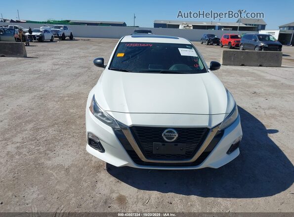 1N4BL4CW2LN322983 2020 NISSAN ALTIMA White Instrument cluster view