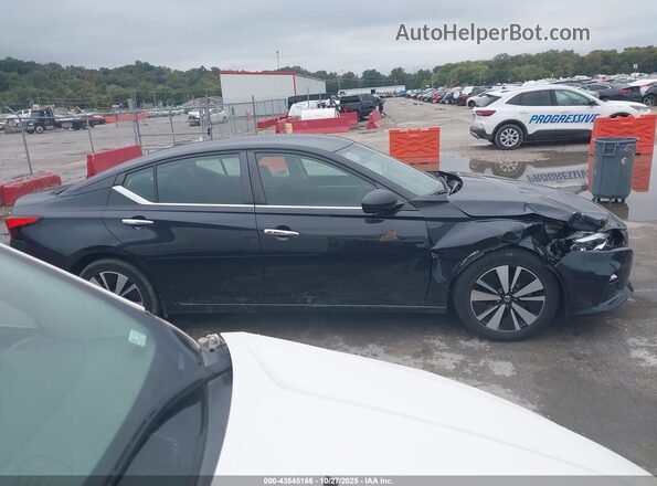 1N4BL4DV2NN408335 2022 NISSAN ALTIMA Black Вид задньої частини салону