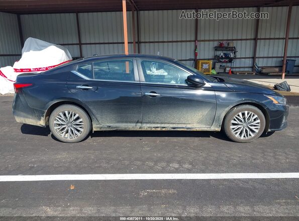 1N4BL4DV4PN385708 2023 NISSAN ALTIMA Черный Панорамный вид салона 360°