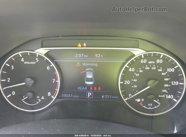 1N4BL4DVXSN375029 2025 NISSAN ALTIMA Maroon Widok tylnych siedzeń