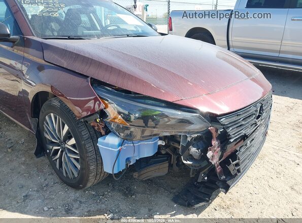 1N4BL4DVXSN375029 2025 NISSAN ALTIMA Maroon Widok z przodu
