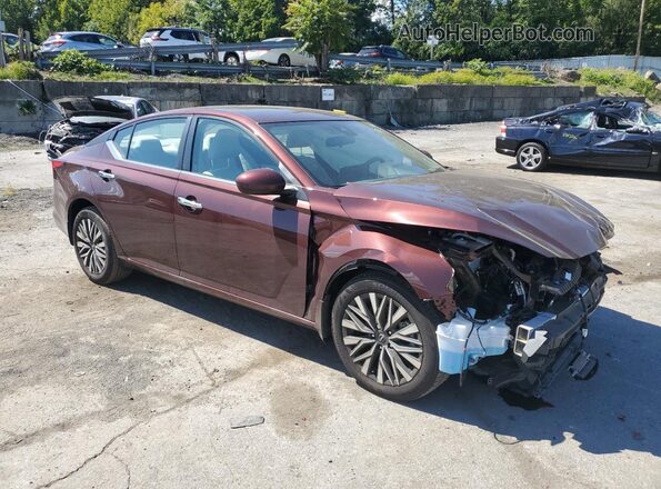 1N4BL4DW3RN354882 2024 NISSAN ALTIMA Burgundy Передня права чверть