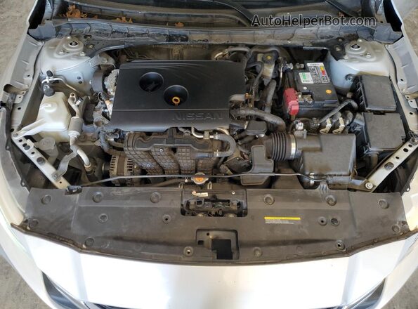 1N4BL4EV7LC161952 2020 NISSAN ALTIMA Silver Widok wnętrza z tyłu
