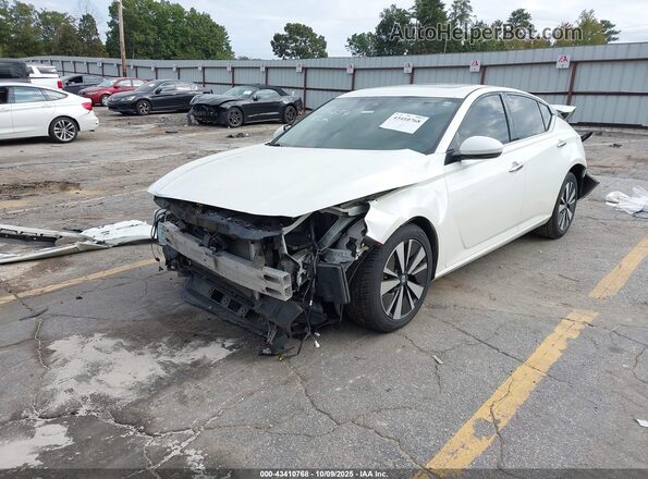 1N4BL4EVXLC213333 2020 NISSAN ALTIMA White Front left