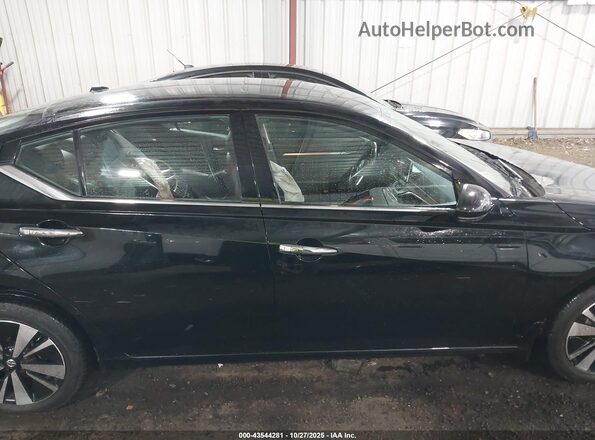 1N4BL4EWXLC196719 2020 NISSAN ALTIMA Black Widok wnętrza z tyłu