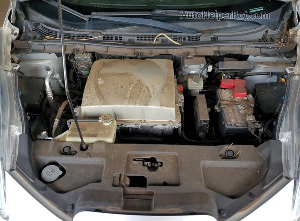 1N4BZ0CP0HC305795 2017 NISSAN LEAF Silver Vista interior trasera