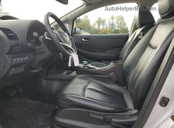 1N4BZ0CP4GC313283 2016 NISSAN LEAF Silver Vista interior delantera