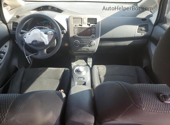 1N4BZ0CPXGC313949 2016 NISSAN LEAF White Widok deski rozdzielczej