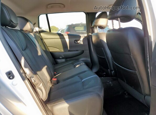 1N4BZ1CP2KC312552 2019 NISSAN LEAF Серебряный Вид задней части салона