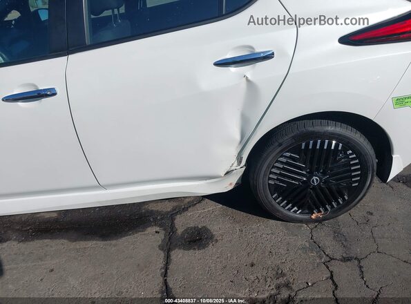 1N4CZ1CV1PC553593 2023 NISSAN LEAF White 