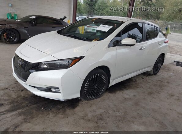 1N4CZ1CV6PC551340 2023 NISSAN LEAF White Vista tres cuartos delantera izquierda
