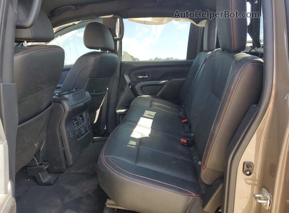 1N6AA1ED9NN106019 2022 NISSAN TITAN Желто-коричневый 