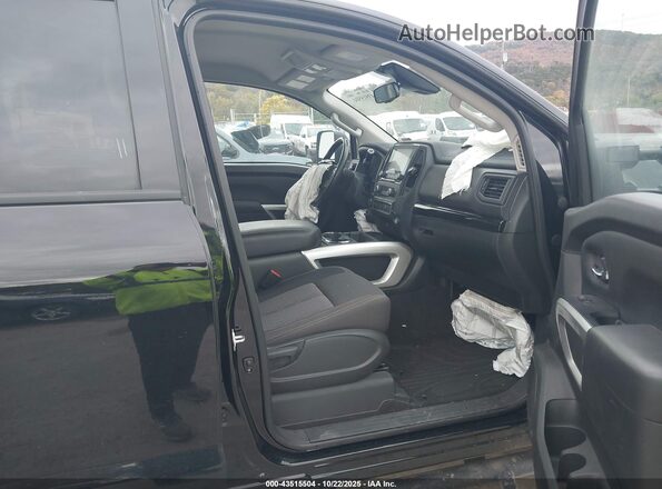 1N6AA1FB2RN113400 2024 NISSAN TITAN XD Black Vista interior delantera
