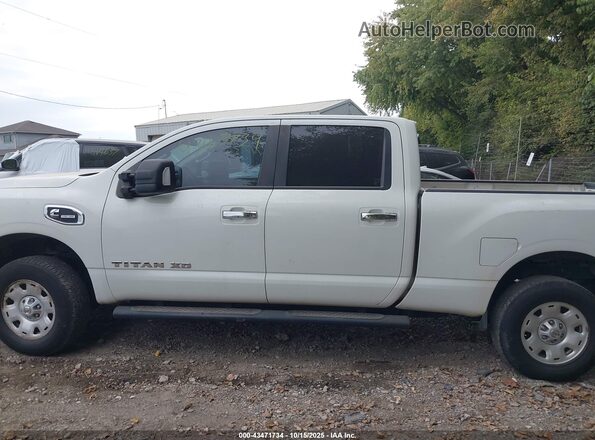 1N6BA1F37KN522169 2019 NISSAN TITAN XD White 360 interior view