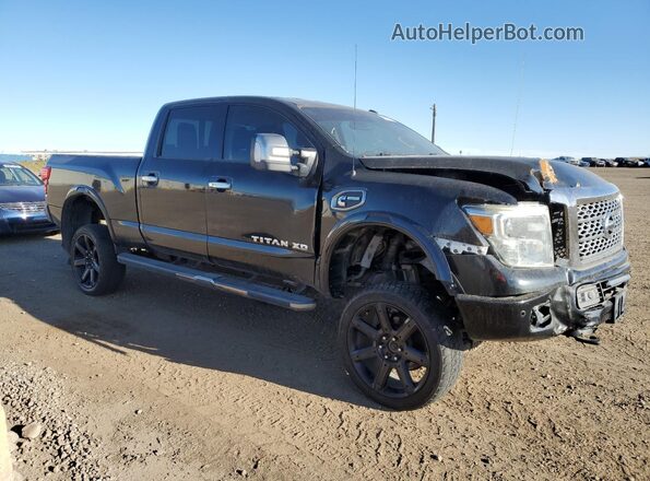 1N6BA1F4XGN503003 2016 NISSAN TITAN Черный Передняя правая четверть