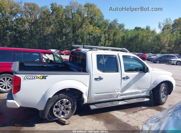 1N6ED0EB3LN712074 2020 NISSAN FRONTIER White Rear interior view