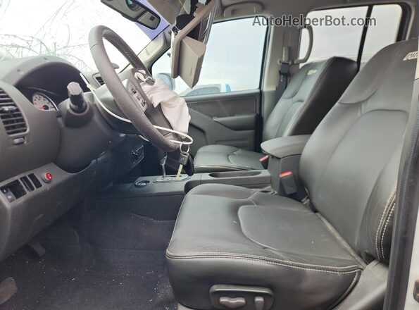1N6ED0EB7LN718251 2020 NISSAN FRONTIER White Front interior view
