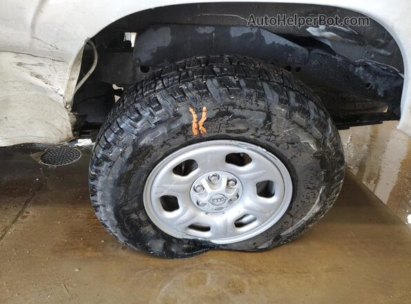 1N6ED1CL6RN669795 2024 NISSAN FRONTIER White Widok wnętrza 360 stopni