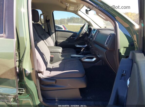 1N6ED1EK6RN606779 2024 NISSAN FRONTIER Green Вид салону спереду