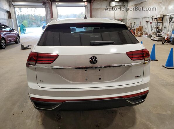 1V24C2CA3LC204303 2020 VOLKSWAGEN ATLAS White Вид ззаду