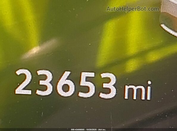 1V25MPE83PC030764 2023 VOLKSWAGEN ID.4 Silver 