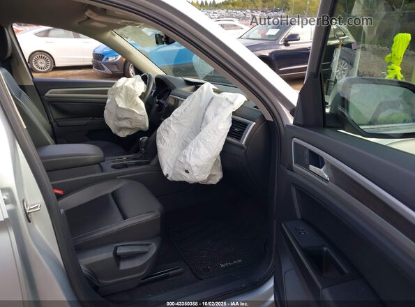 1V2DP2CA4JC592191 2018 VOLKSWAGEN ATLAS Silver 