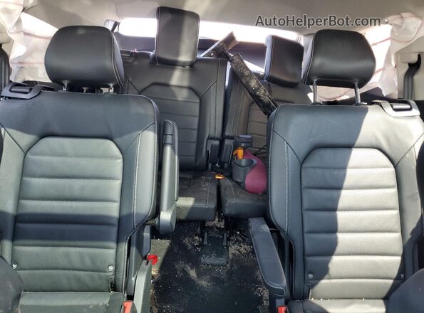 1V2FR2CA2NC540969 2022 VOLKSWAGEN ATLAS White Vista de los asientos traseros