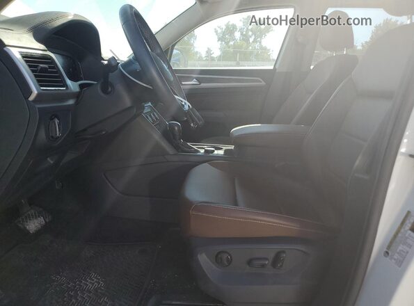 1V2HR2CA4PC522906 2023 VOLKSWAGEN ATLAS Белый Вид салона спереди