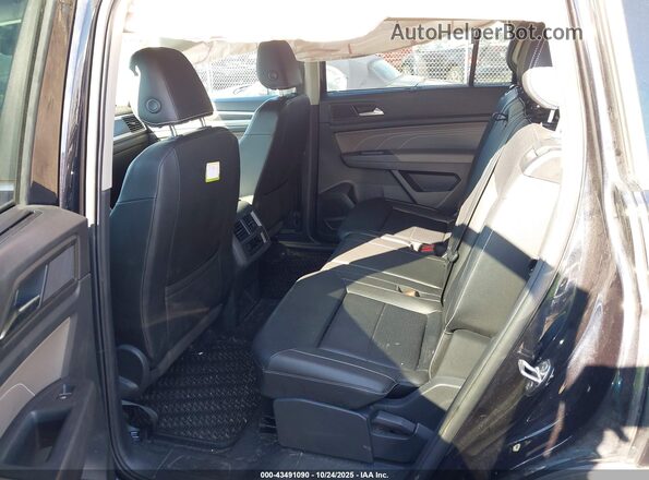 1V2LP2CA2PC557010 2023 VOLKSWAGEN ATLAS Black Vista de la etiqueta del VIN