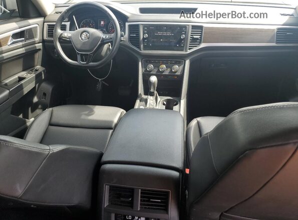 1V2LR2CA6JC560512 2018 VOLKSWAGEN ATLAS Silver 