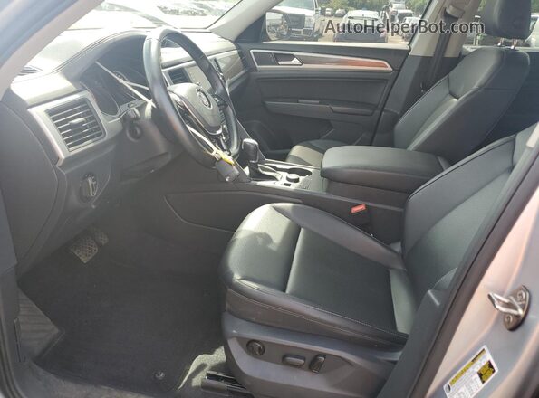 1V2LR2CA6JC560512 2018 VOLKSWAGEN ATLAS Silver 